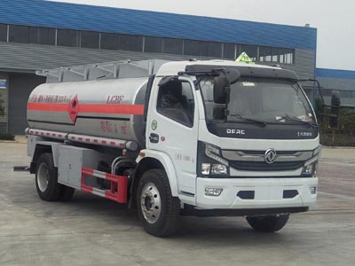 程力威牌CLW5120GJY6型加油车